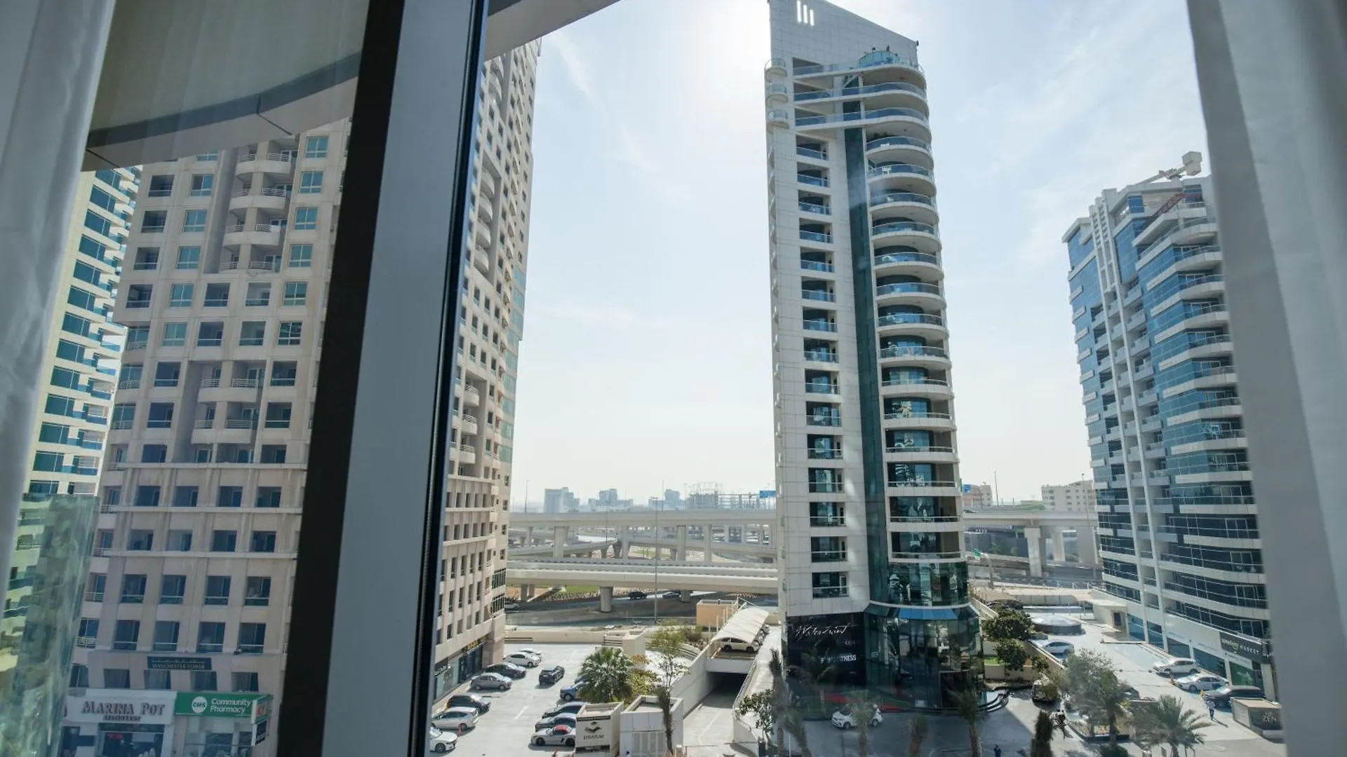 Stunning 1Br In Dubai Marina, Canal View Apartment